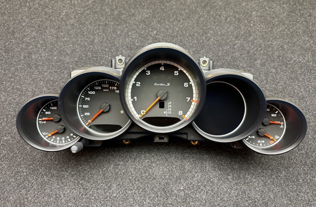 Porsche Cayenne Turbo S 958 Instrument Cluster OEM 7P5920952CR