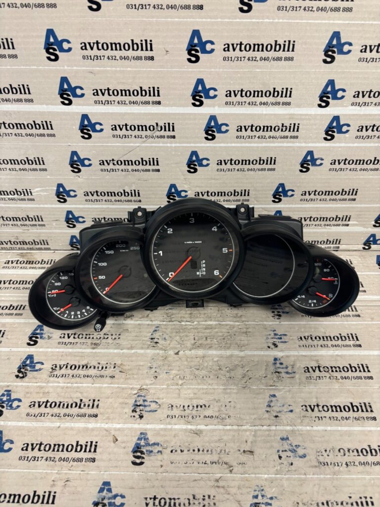 Porsche Cayenne Instrument Cluster OEM 7P5920904F