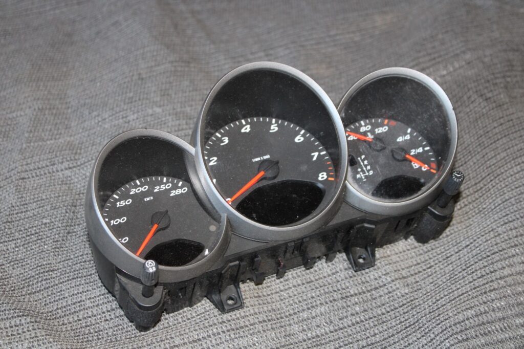 Porsche Cayman / Boxster 987 Instrument Cluster Black OEM 98764130403D07