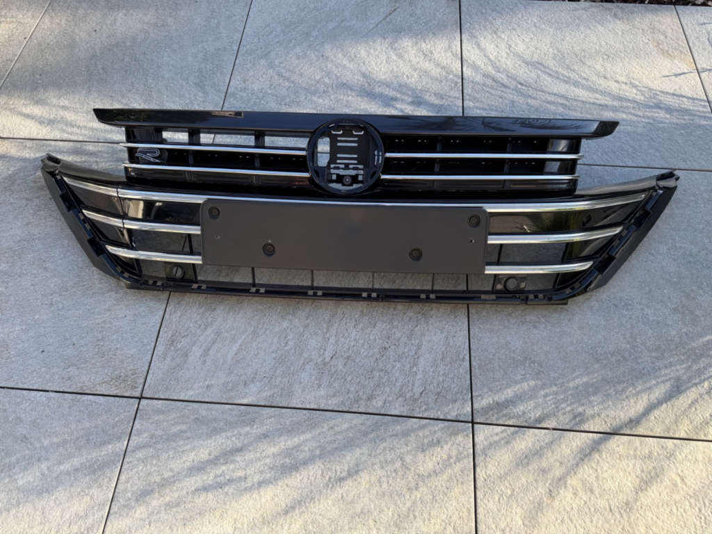 Volkswagen Arteon R Front Grille OEM 3G8853655J
