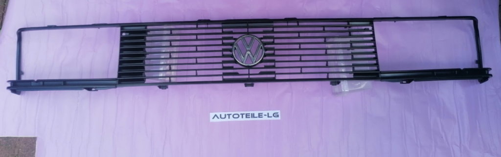 Volkswagen Jetta I Front Grille Set OEM 161853593