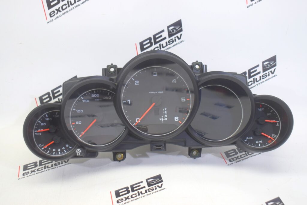 Porsche Cayenne Diesel 92A Instrument Cluster OEM 7P5920904AB