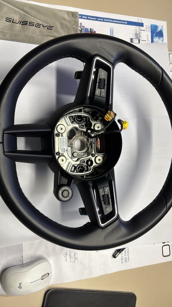 Porsche Macan 95B Steering Wheel