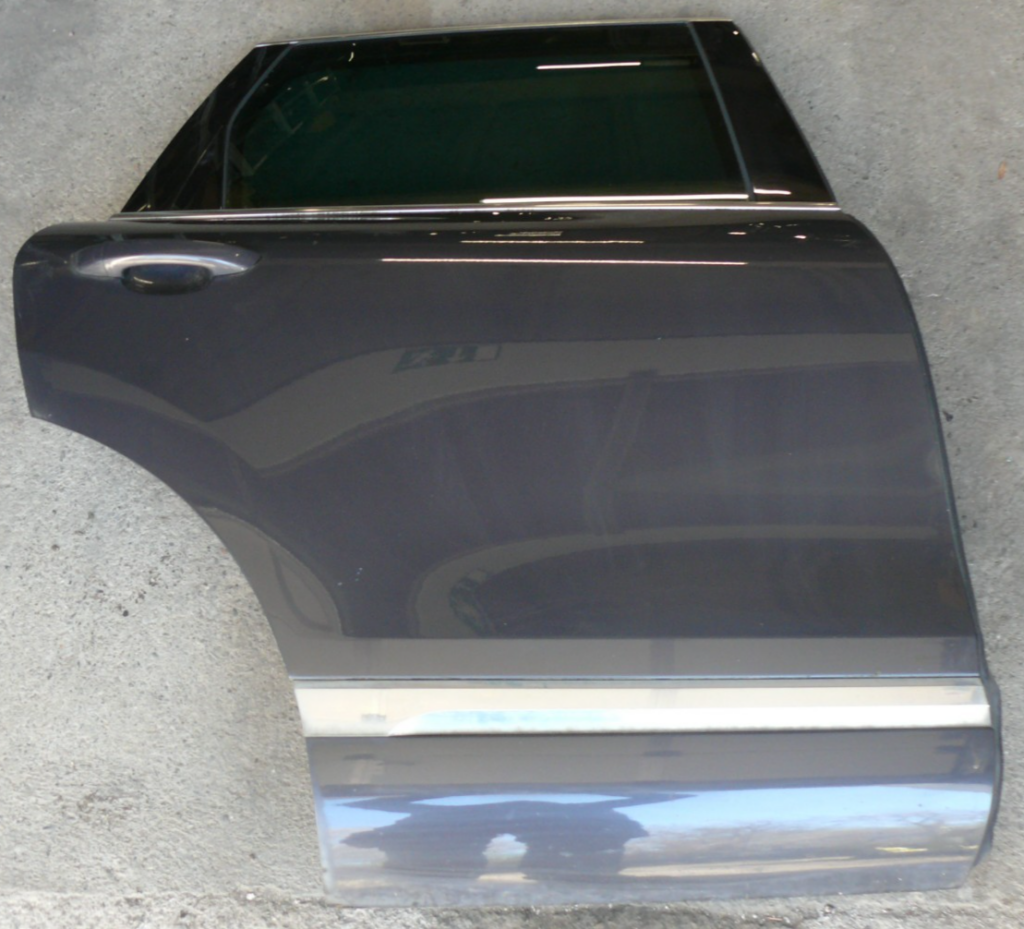 Volkswagen Touareg II / 7P Rear Right Door Assembly Grey
