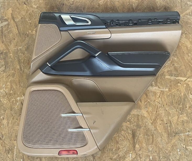 Porsche Cayenne 92A Rear Right Door Panel Cognac OEM 7P5867212G