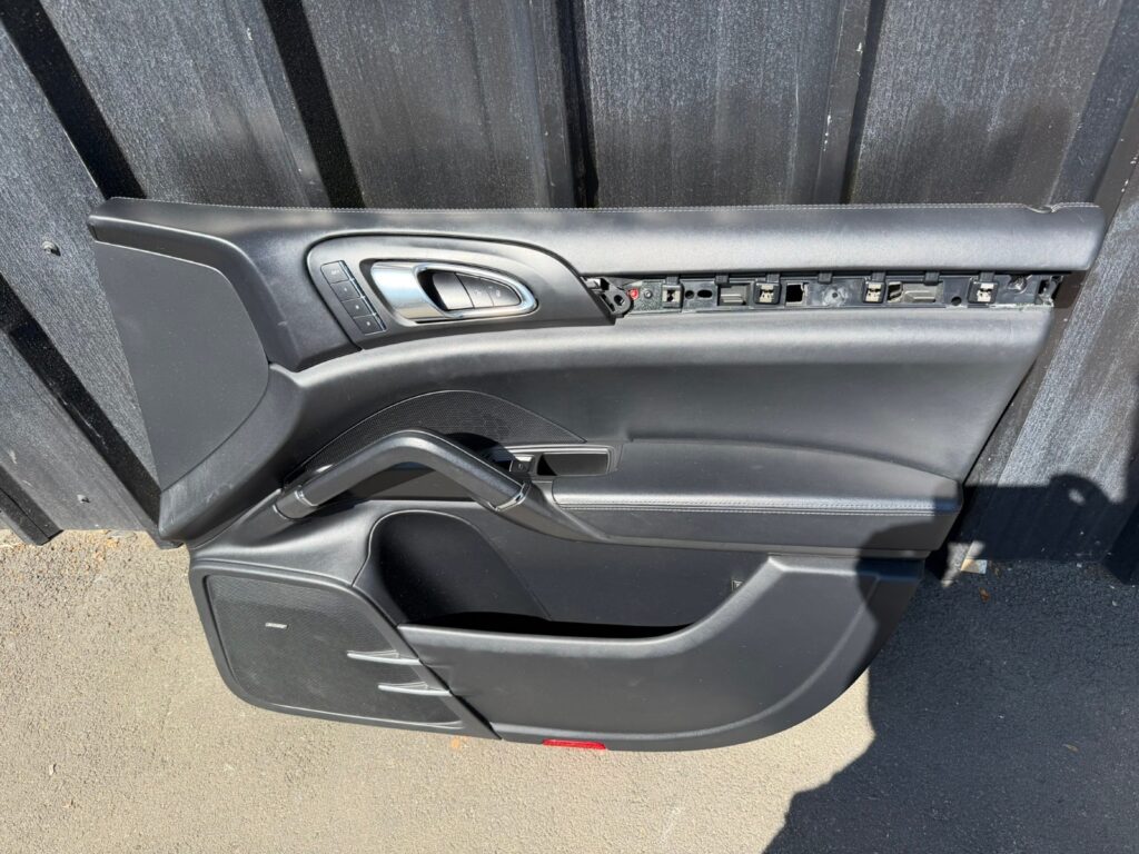 Porsche Cayenne 92A / 958 Front Right Door Panel Black