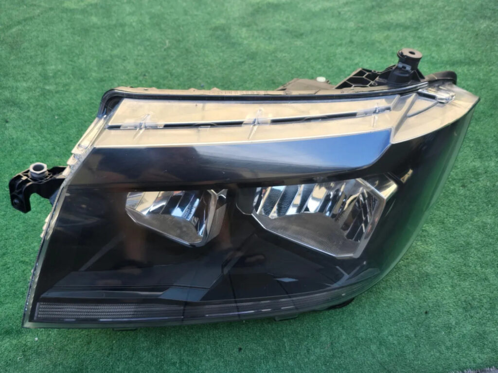 Volkswagen Crafter Front Left Headlight Black OEM 7C1941005A