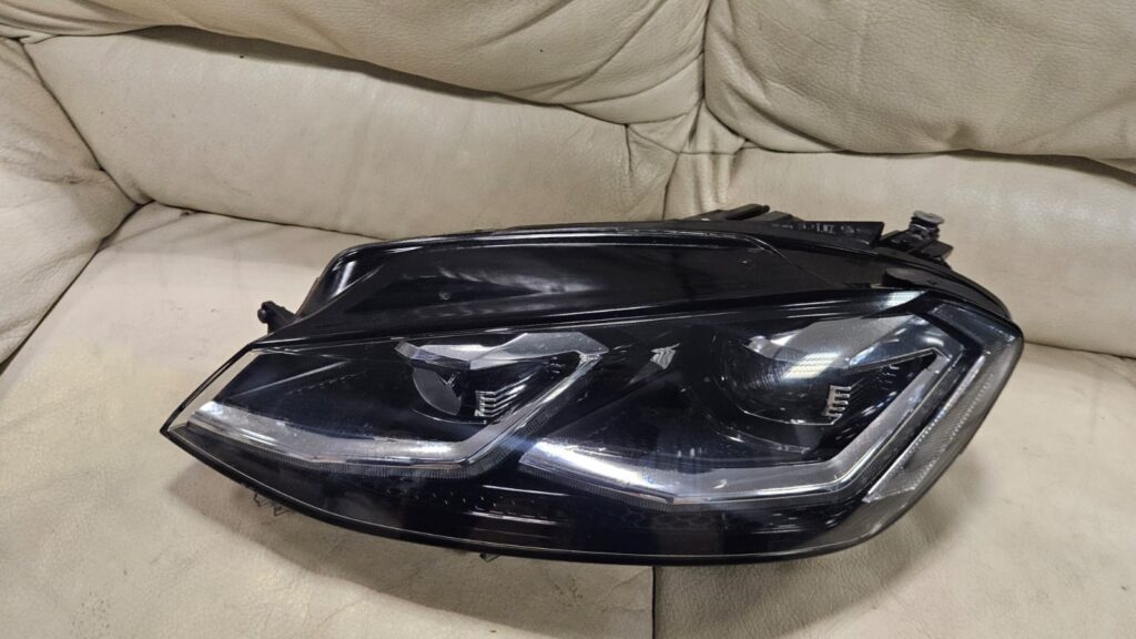 Volkswagen Golf VII Facelift Front Left LED Headlight OEM 5G1941081