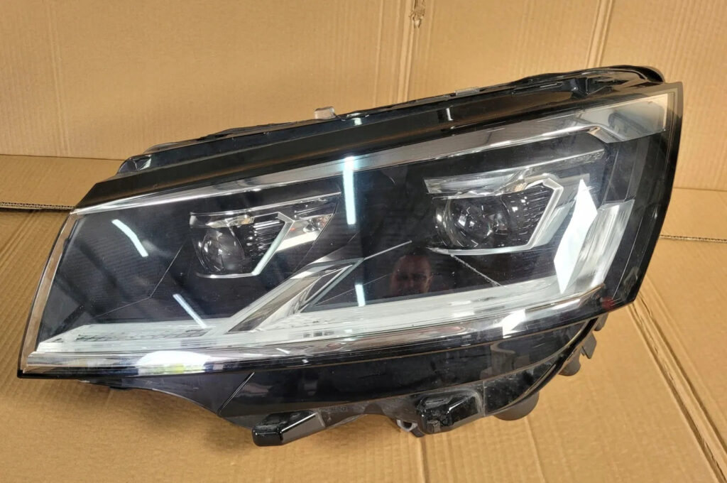 Volkswagen Multivan Front Left LED Headlight Black OEM 7L1941035D