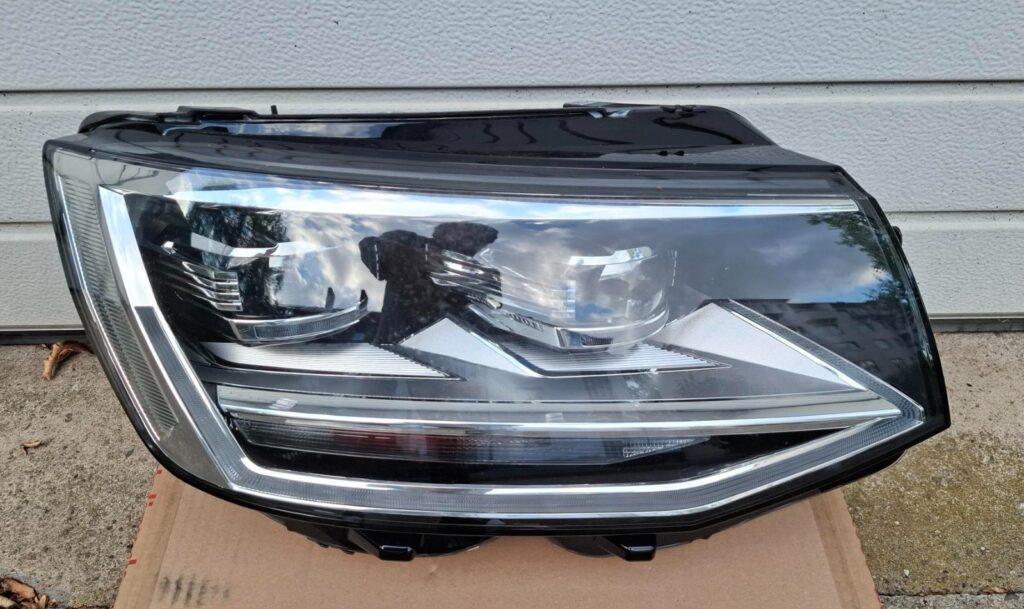 Volkswagen Transporter T6 Front Right LED Headlight Black