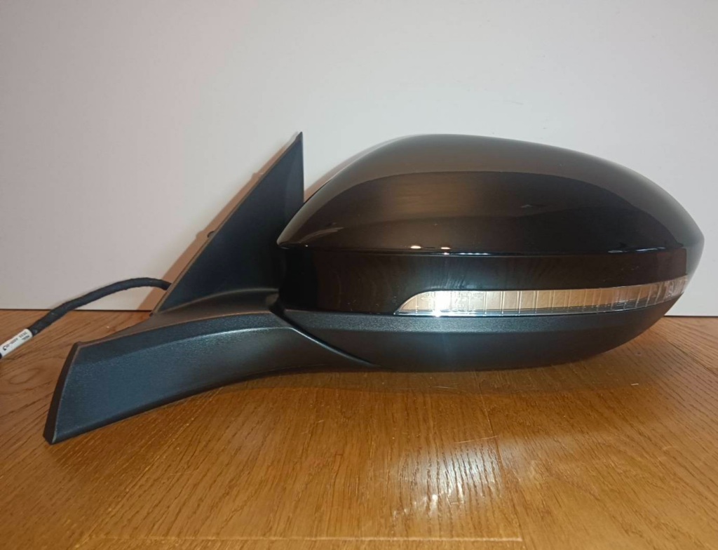 Volkswagen T-Roc Facelift Left Door Mirror Black