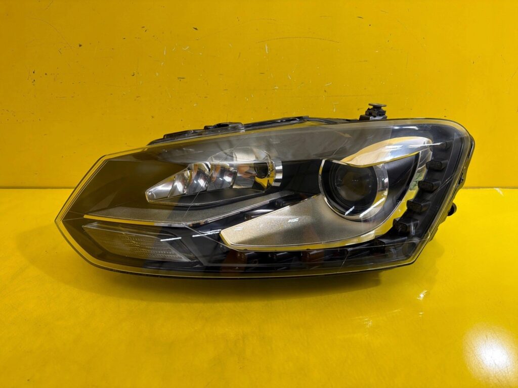 Volkswagen Polo V / 6R1 Front Left Xenon Headlight Black OEM 6R1941031D