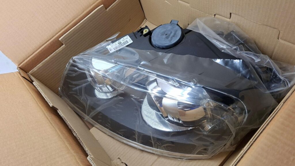 Volkswagen Touareg 7LA / 7L6 / 7L7 Front Headlight OEM 7L6941017BN