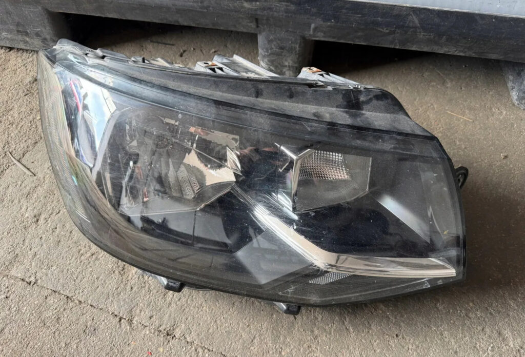 Volkswagen Transporter Front Right Headlight Black OEM 7E1941016AD