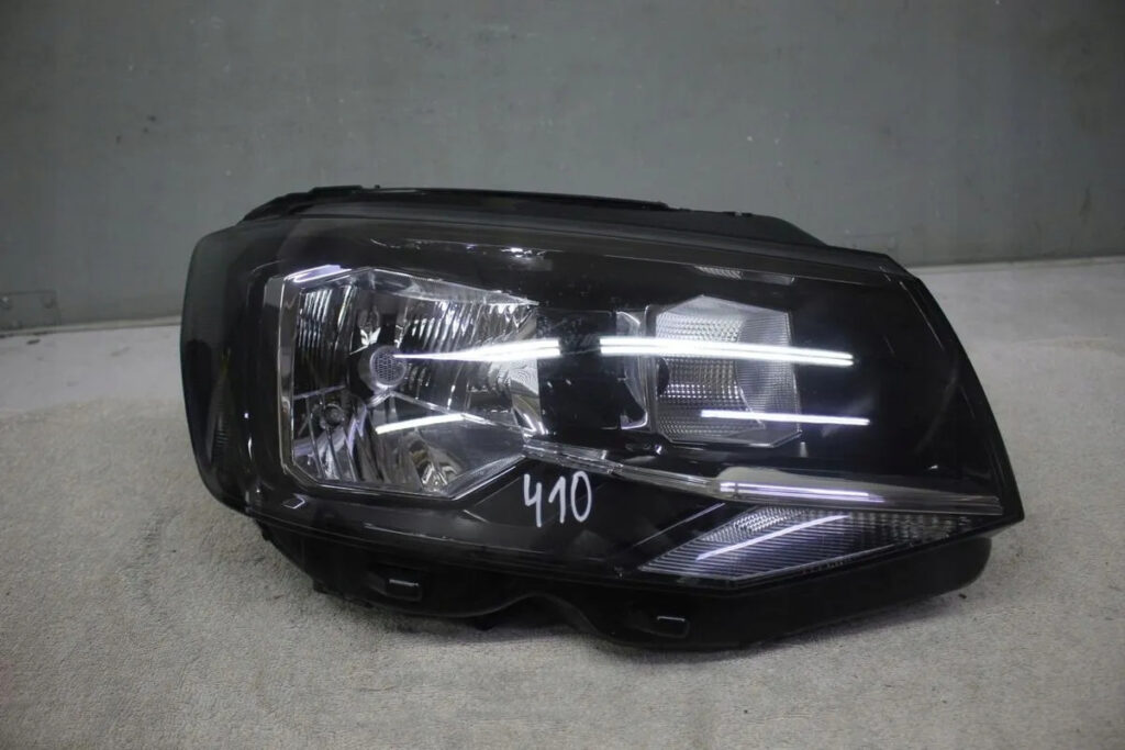 Volkswagen Transporter T6 Front Right Headlight Black OEM 7E1941016AB
