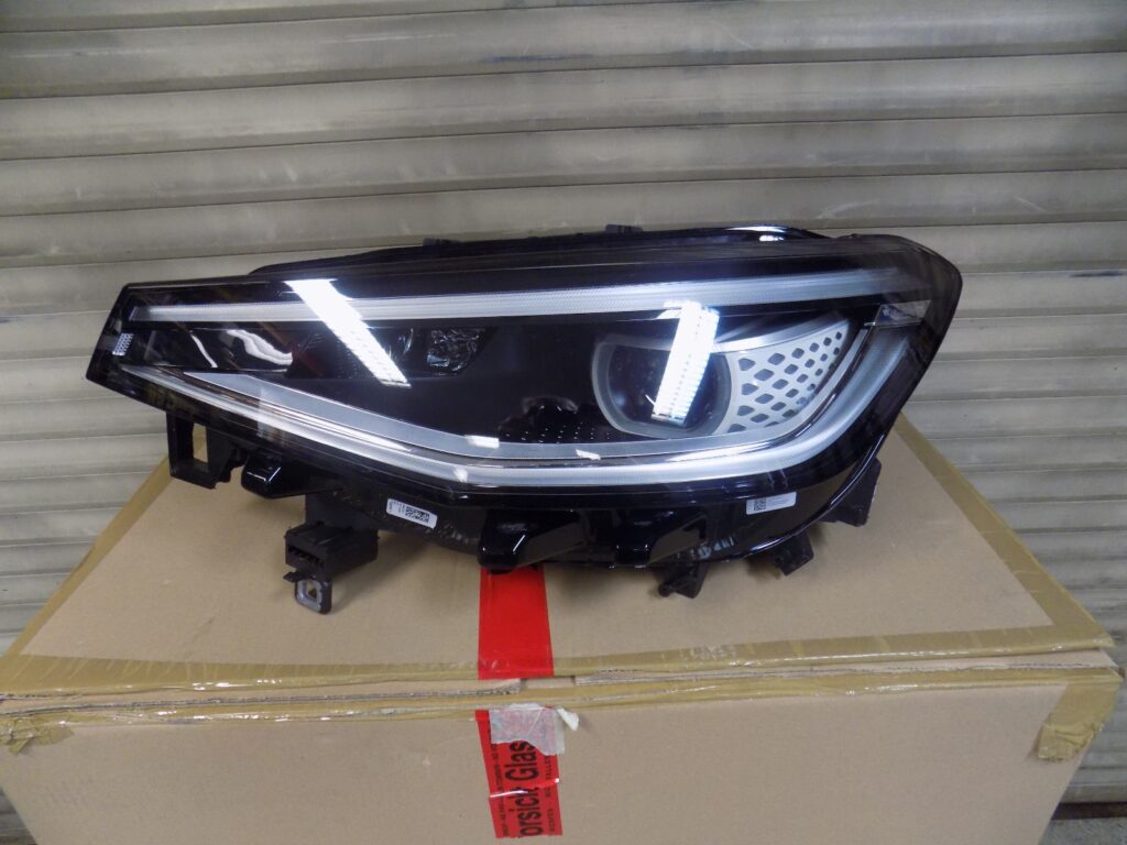 Volkswagen ID.4 / ID.5 Front Left Matrix LED Headlight
