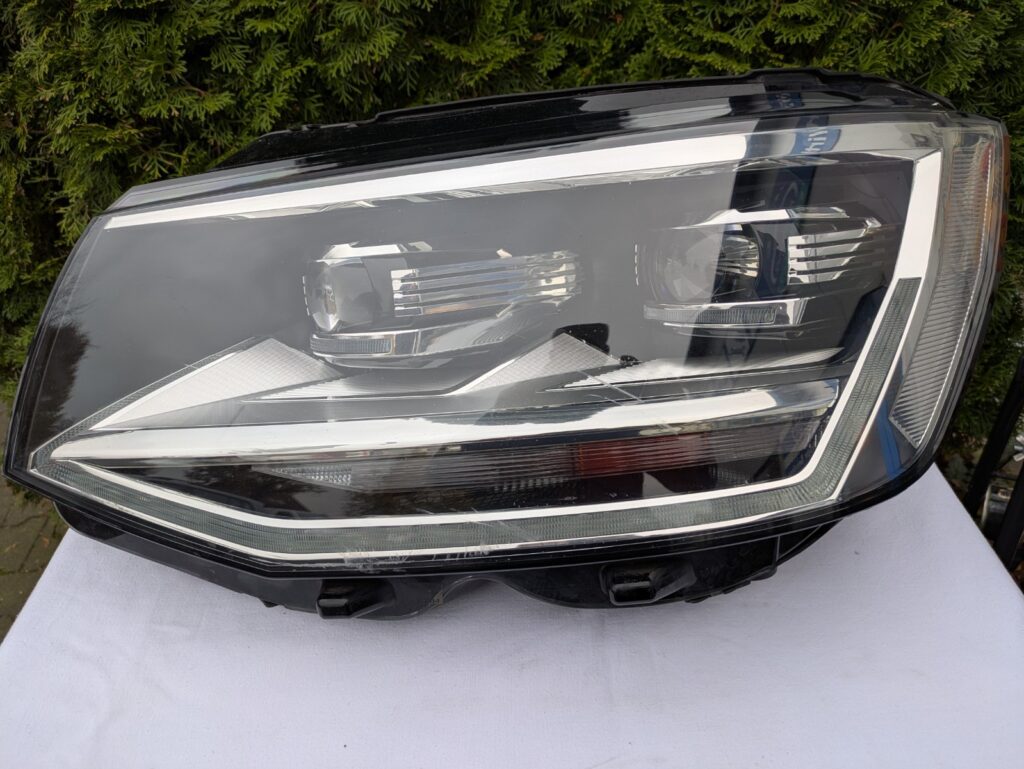 Volkswagen Multivan T6 Front Left LED Headlight OEM 7E1941035A