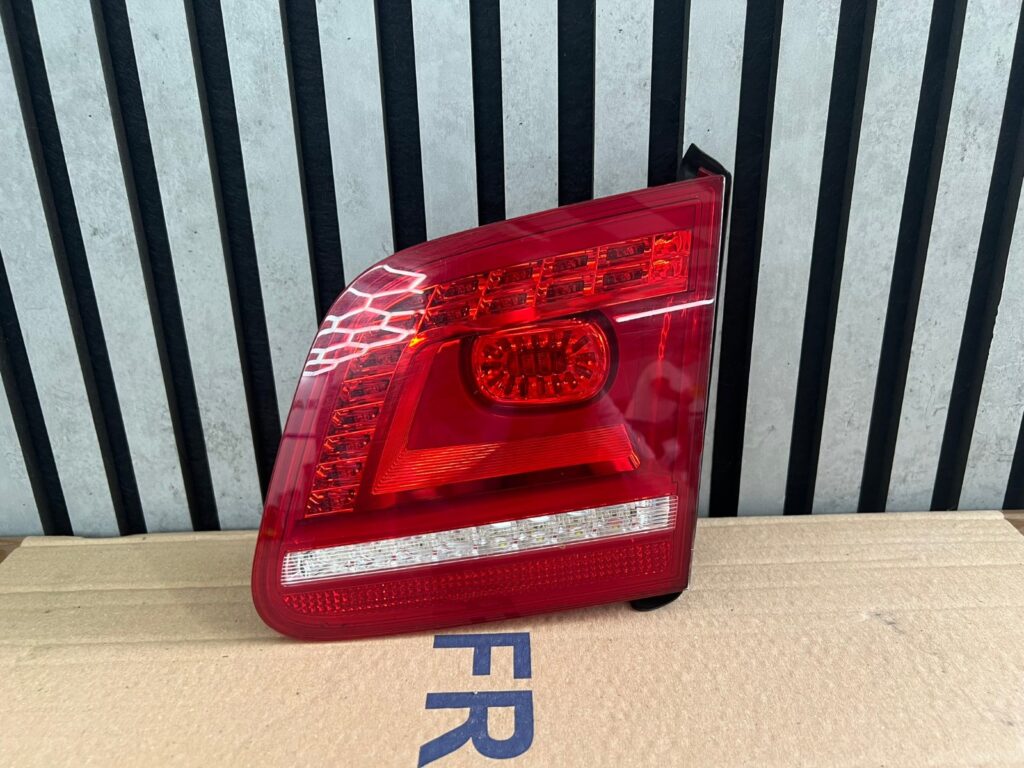 Volkswagen Phaeton GP3 Rear Right Inner Tail Light