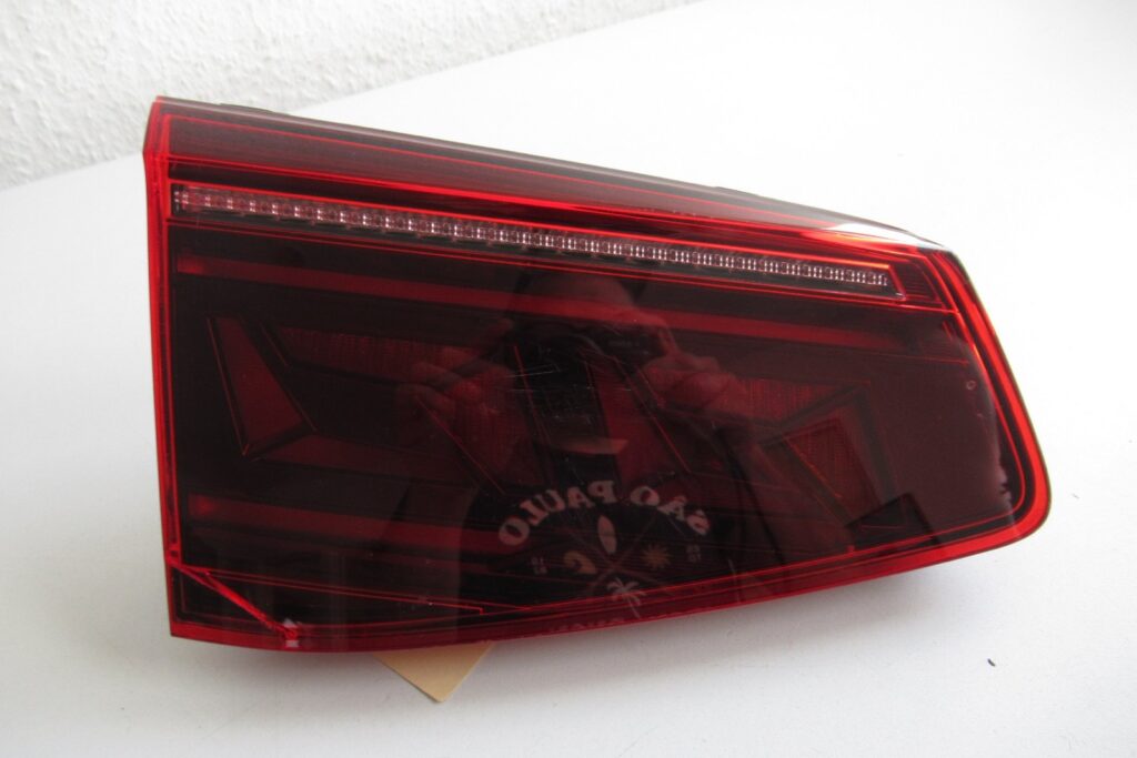 Volkswagen Passat Variant B8 Rear Left Inner Tail Light OEM 3G9945307N