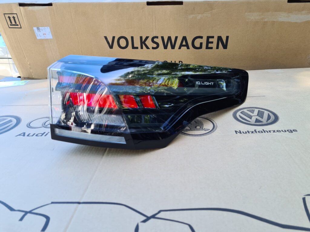 Volkswagen Tiguan III / CT Rear Right LED Outer Tail Light OEM 571945208A