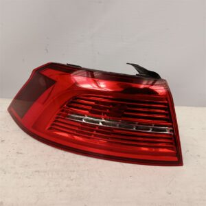 Volkswagen Passat Sedan B8 / 3G5 Rear Left Tail Light OEM 3G5945207C