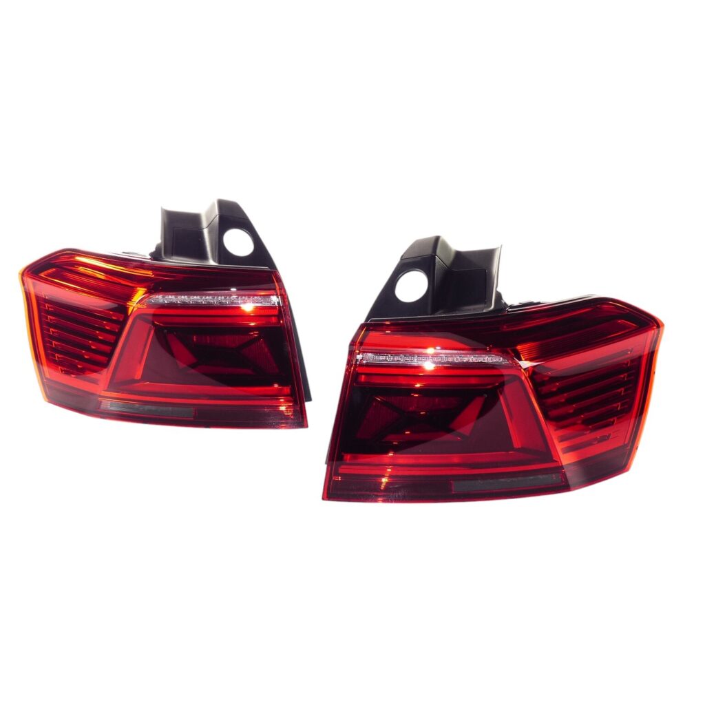 Volkswagen Passat Variant B8 Rear Left / Right LED Outer Tail Light Set