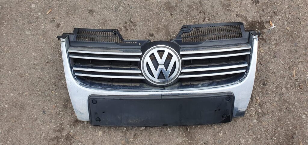 Volkswagen Golf Variant / Jetta V / 1K5 Front Grille OEM 1K5853651