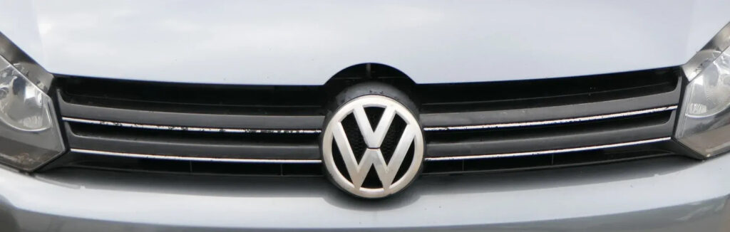 Volkswagen Golf Variant VI / AJ5 Front Grille Black OEM 1K9853651A