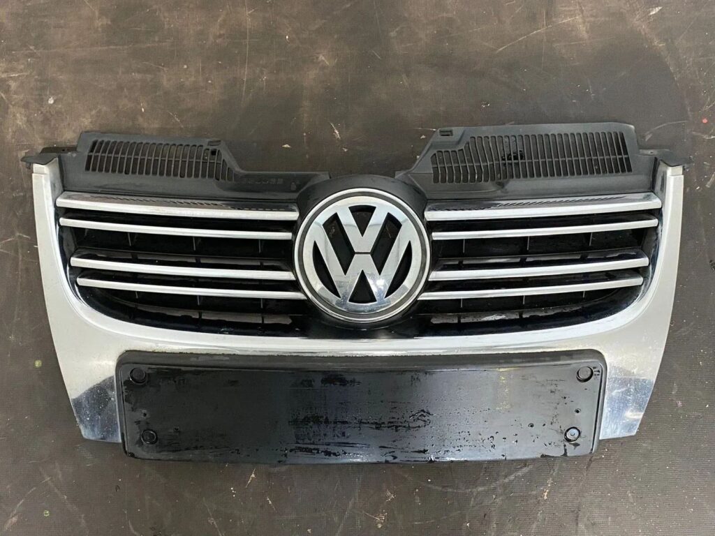 Volkswagen Golf Variant / Jetta V Front Grille Chrome OEM 1K5853651