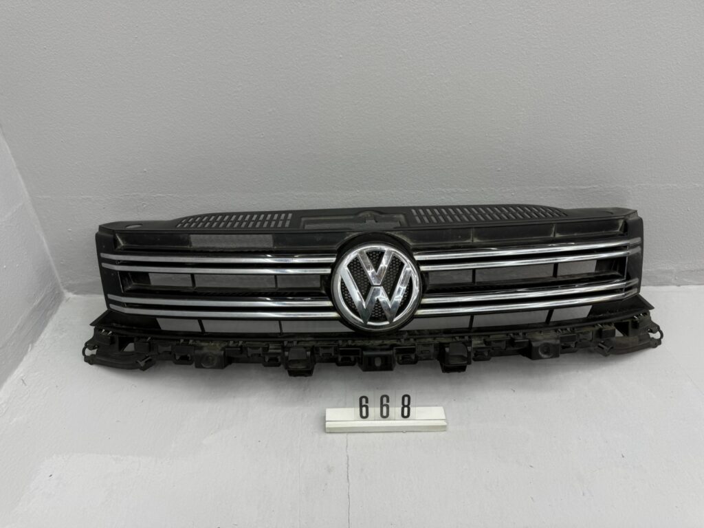 Volkswagen Tiguan 5N2 Front Grille Black OEM 5N0853653F