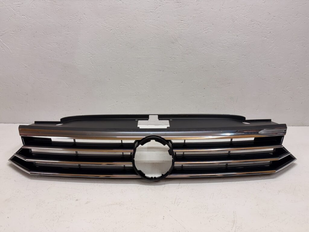 Volkswagen Passat B8 / 3G Front Grille OEM 3G0853653