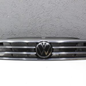Volkswagen Passat B8 / 3G Facelift Front Grille OEM 3G0853653N