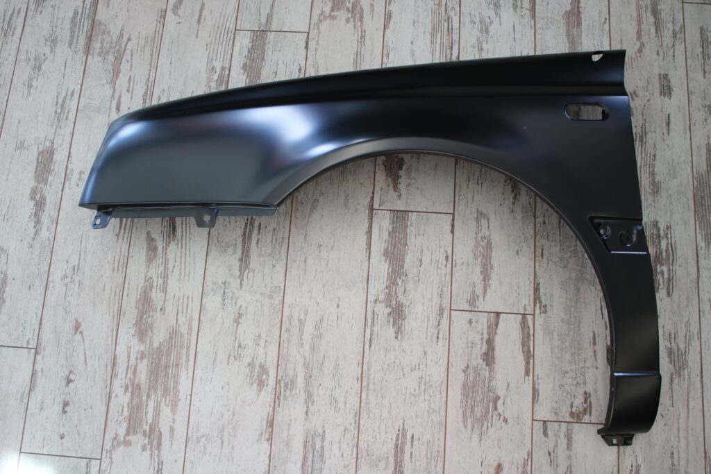 Volkswagen Golf / Vento III Front Left Fender OEM 1H0821105B