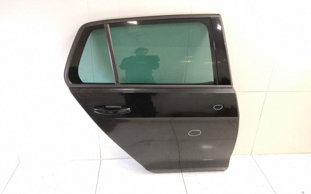 Volkswagen Golf VII Rear Right Door