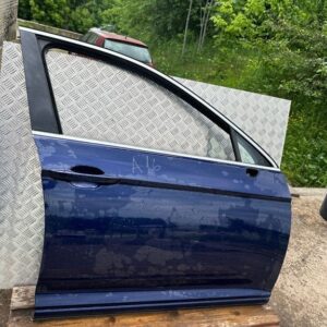 Volkswagen Passat B8 Front Right Door