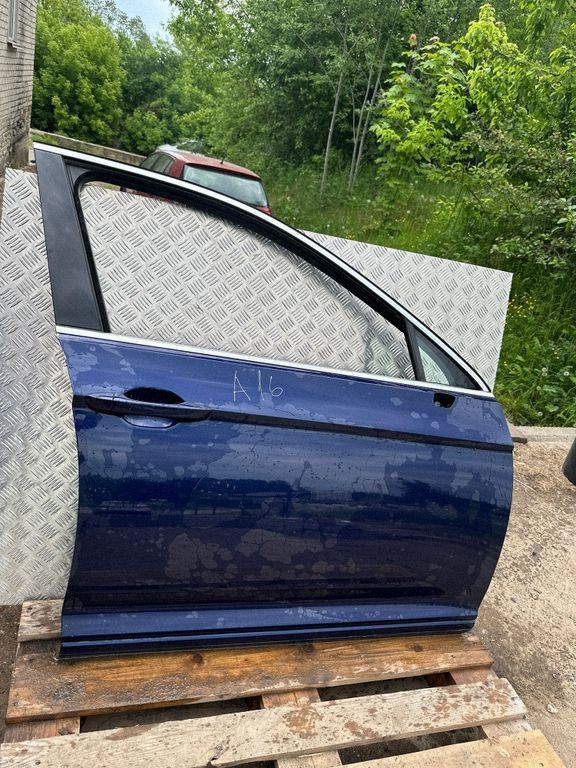 Volkswagen Passat B8 Front Right Door