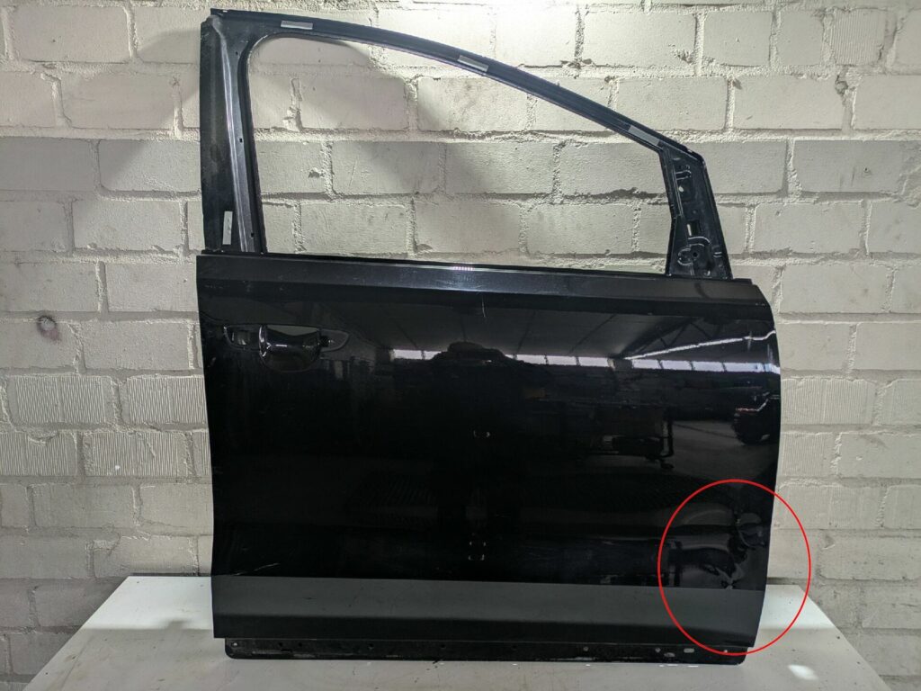 Volkswagen Sharan 7N Front Right Door OEM 7N0831312J
