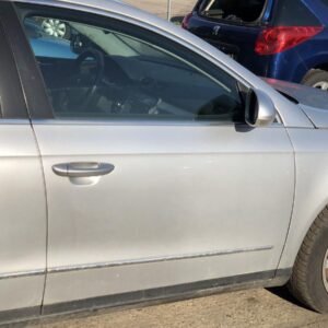Volkswagen Passat B6 / 3C Front Right Door Shell Reflex Silver Metallic OEM 3C4831056J