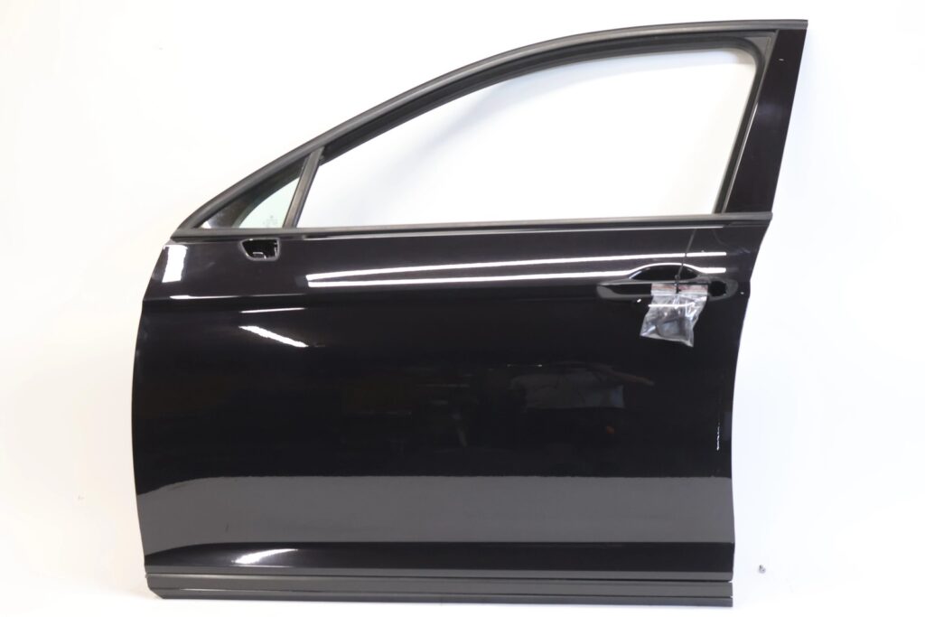 Volkswagen Passat B8 Front Left Door