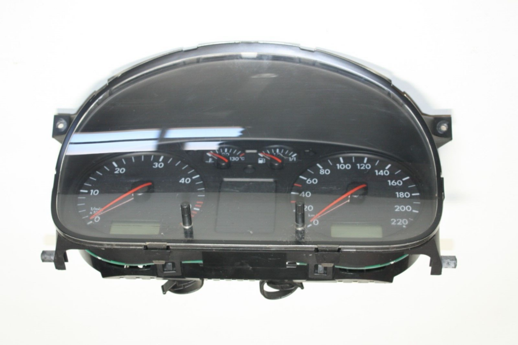 Volkswagen Transporter / Multivan T4 Instrument Cluster OEM 7D0920800F