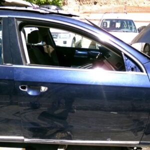 Volkswagen Passat Front Right Door