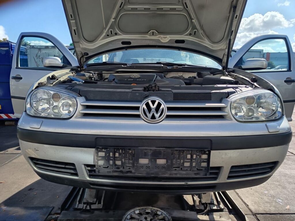 Volkswagen Golf IV / 1J Front Bumper Satin Silver Metallic OEM 1J0807217C