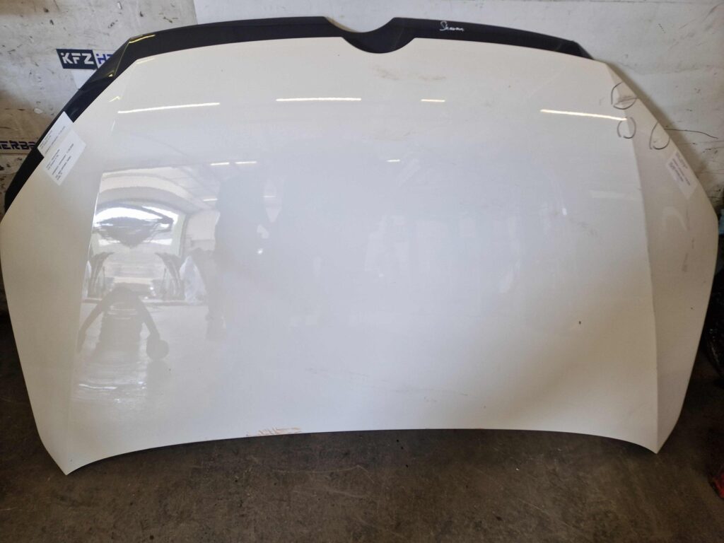 Volkswagen Sharan II / 7N Front Hood OEM 7N0823031A
