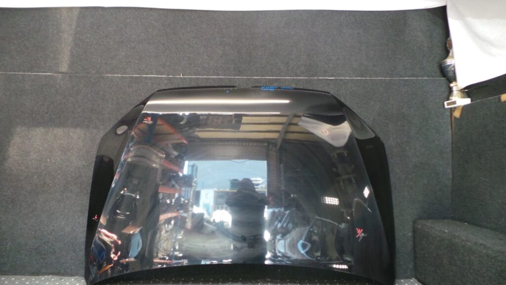 Volkswagen Golf Sportsvan Front Hood Black