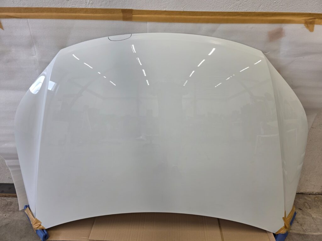 Volkswagen Tiguan I / 5N Front Hood OEM 5N0823155A
