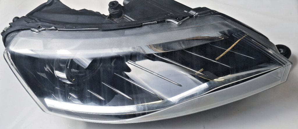 Skoda Octavia IV Front Left Headlight OEM 5E4941015A