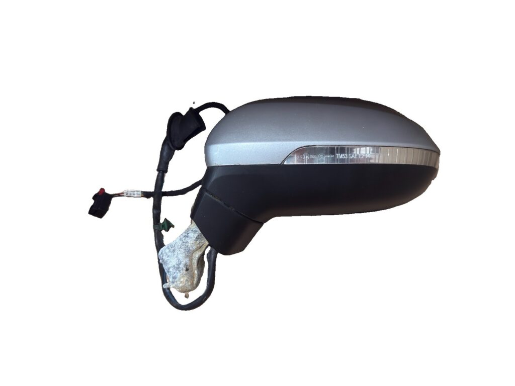 Volkswagen Passat B8 Left Door Mirror