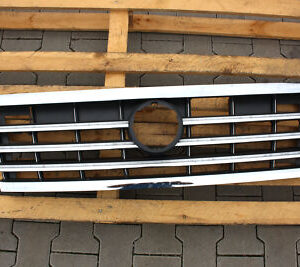 Volkswagen Touareg Front Grille Multicolour OEM 760853651L