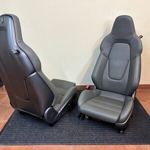Porsche 911 992 Front Sport Seat Set Agave Green